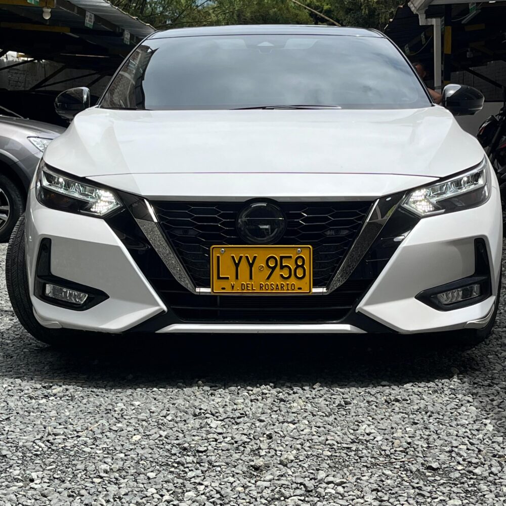 NISSAN SENTRA B18 SR TP 2.0CC 2024: imagen 2