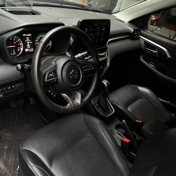 SUZUKI GRAND VITARA GLX HYBRID AT 1.5CC 4X2 2023**: imagen 14