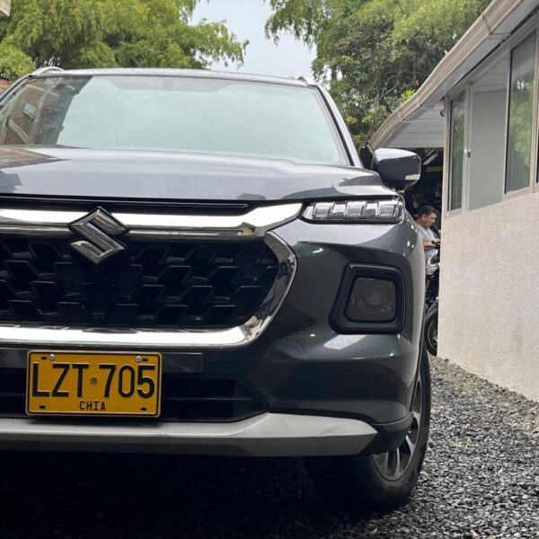SUZUKI GRAND VITARA GLX HYBRID AT 1.5CC 4X2 2023**: imagen 5