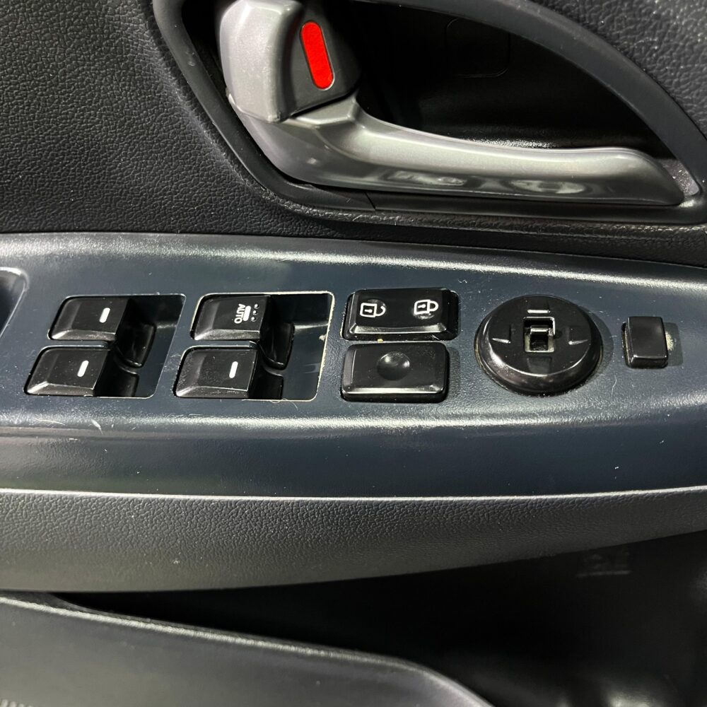 KIA RIO SPICE 1.2 MT 1.2CC 2015: imagen 11
