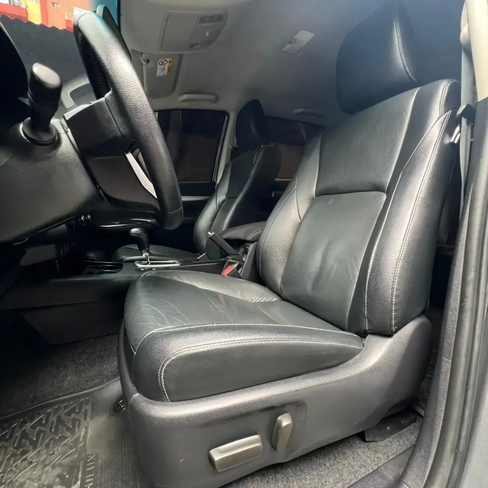 TOYOTA HILUX AT 2.4CC 4X4 TD 2021**: imagen 10