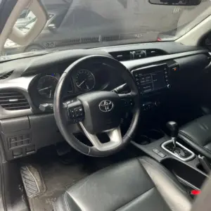 TOYOTA HILUX AT 2.4CC 4X4 TD 2021**: imagen 11