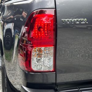 TOYOTA HILUX AT 2.4CC 4X4 TD 2021**: imagen 7