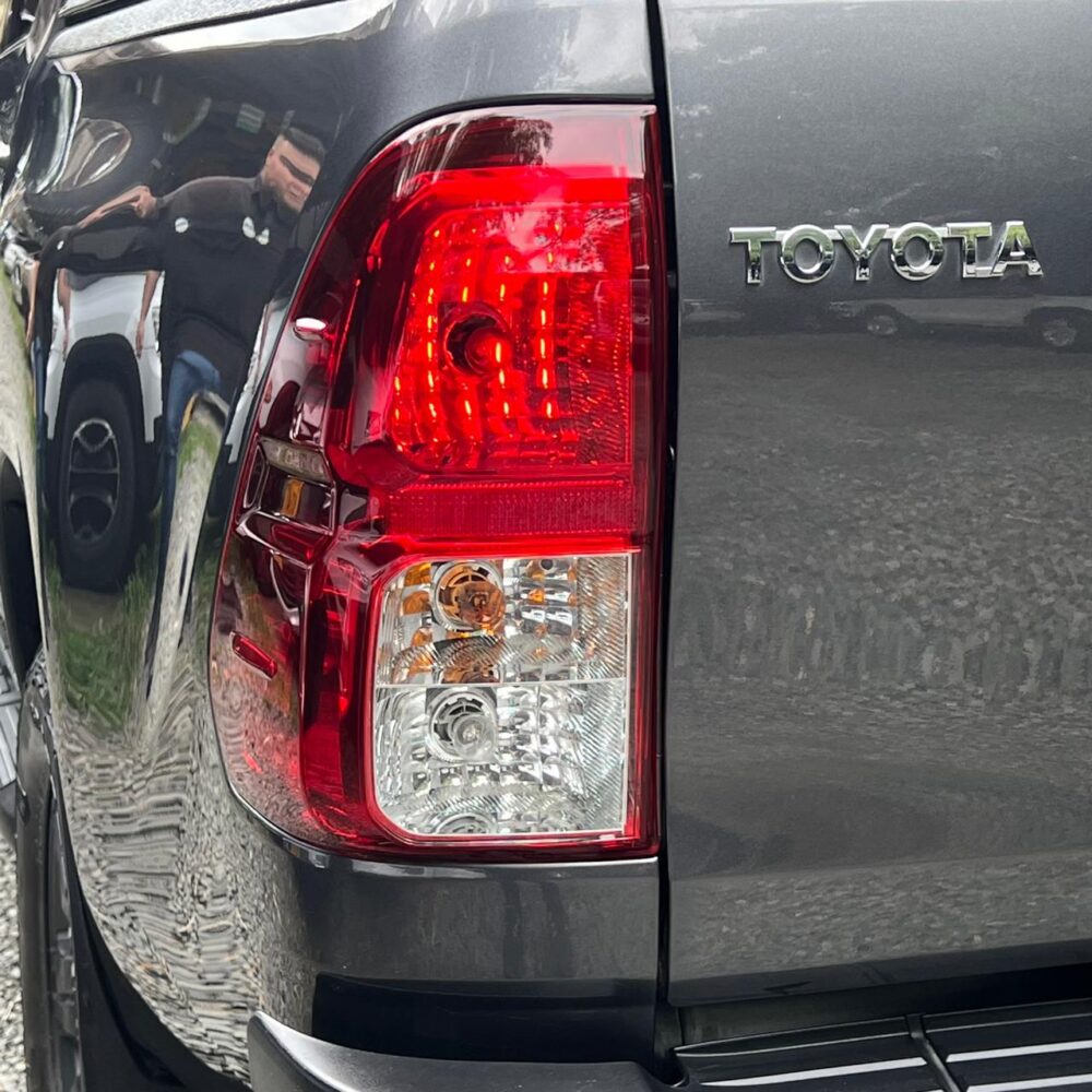 TOYOTA HILUX AT 2.4CC 4X4 TD 2021**: imagen 7
