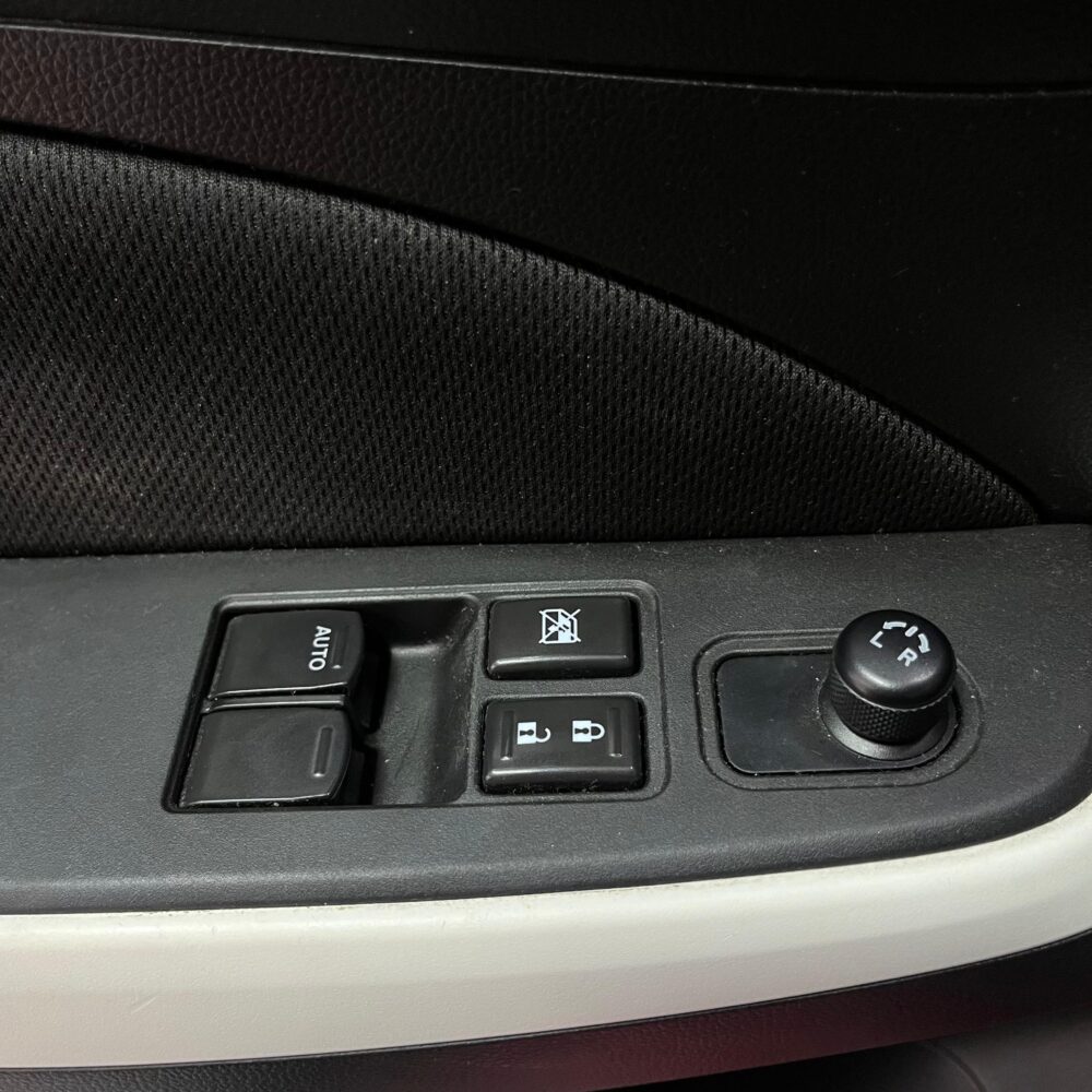 SUZUKI SWIFT HYBRID MT 1.2CC 2023: imagen 11
