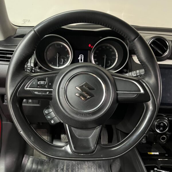 SUZUKI SWIFT HYBRID MT 1.2CC 2023: imagen 12