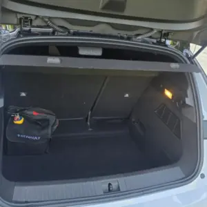 RENAULT MEGANE E-TECH AT 4X2 2025**: imagen 11