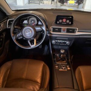 MAZDA 3 TOURING MT 2.0CC 2019: imagen 9