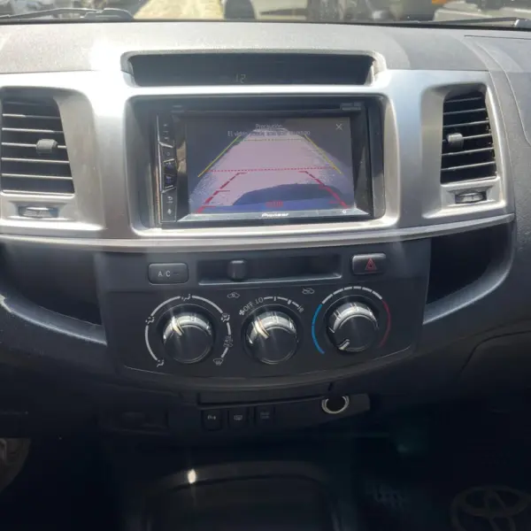 TOYOTA FORTUNER 2.7L AT 2.7CC 4X2 2015