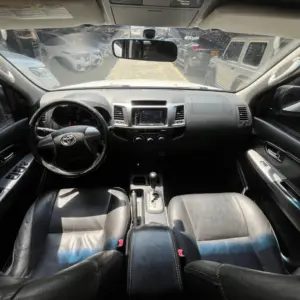 TOYOTA FORTUNER 2.7L AT 2.7CC 4X2 2015: imagen 14