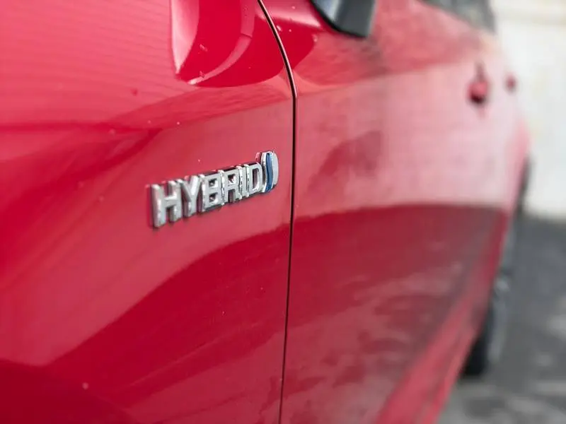 TOYOTA COROLLA SE-G HYBRID TP 1.8CC 2023: imagen 4