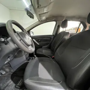 RENAULT LOGAN LIFE AT 1.6CC 2019: imagen 17