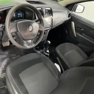 RENAULT LOGAN LIFE AT 1.6CC 2019: imagen 15