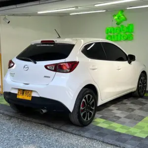 MAZDA 2 TOURING AT 1.5CC  2018: imagen 7