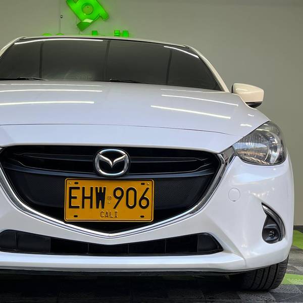 MAZDA 2 TOURING AT 1.5CC  2018