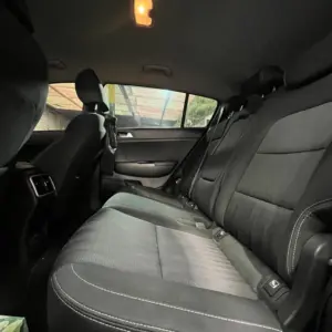 KIA SPORTAGE VIBRANT HYBRID TP 1.6CC 4X2 2020: imagen 17