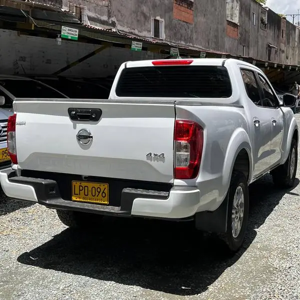NISSAN FRONTIER XE MT 2.5CC 4X4 2023