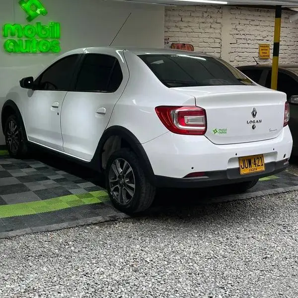 RENAULT LOGAN INTENS MT 1.6CC 2021