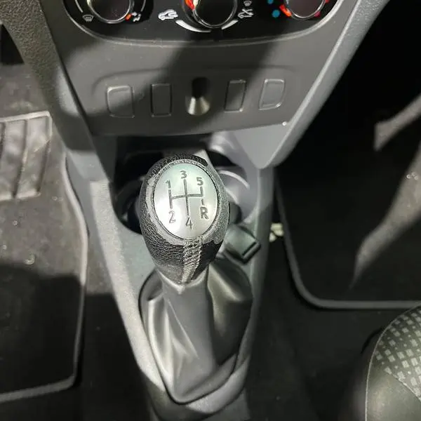 RENAULT SANDERO EXPRESSION MT 1.6CC 2019**