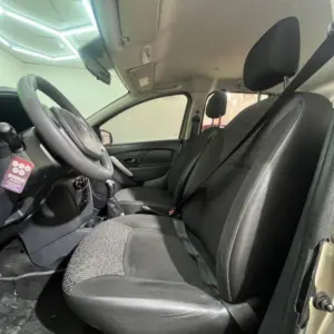 RENAULT SANDERO EXPRESSION MT 1.6CC 2019**: imagen 17