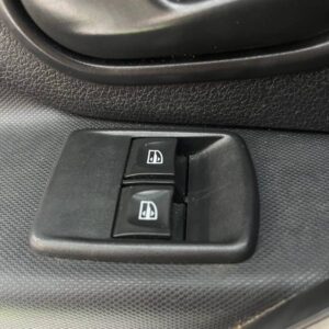 RENAULT LOGAN LIFE MT 1.6CC 2019: imagen 11
