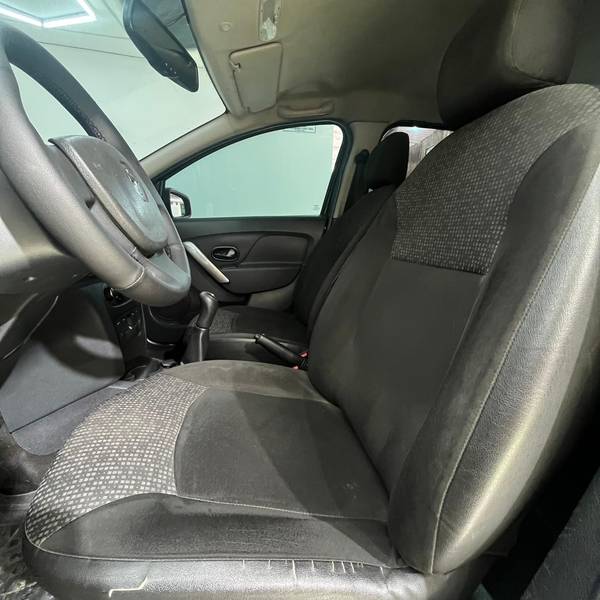 RENAULT LOGAN LIFE MT 1.6CC 2019