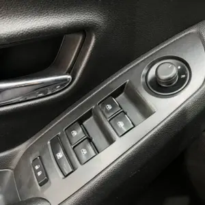 CHEVROLET TRACKER LS TP 1.8CC 2015**: imagen 11