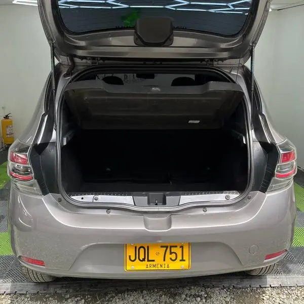 RENAULT SANDERO LIFE + MT 1.6CC 2023