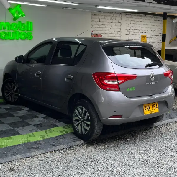 RENAULT SANDERO ZEN MT 1.6CC 2022**