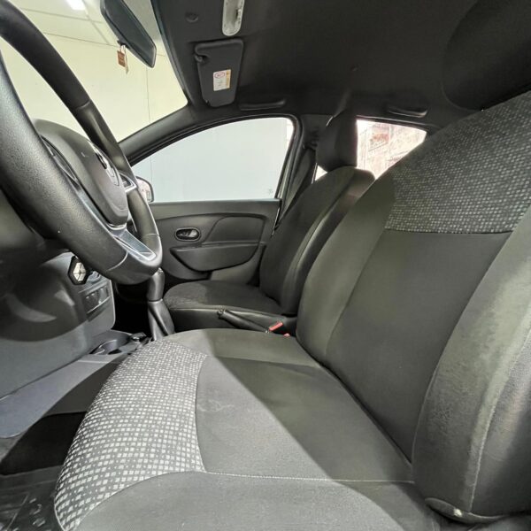 RENAULT LOGAN LIFE MT 1.6CC 2022