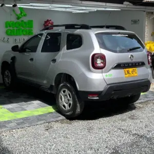 RENAULT DUSTER ZEN MT 1.6CC 4X2 2023: imagen 9