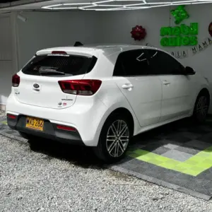 KIA RIO ZENITH MT 1.4CC 2020: imagen 7