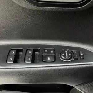 KIA RIO ZENITH MT 1.4CC 2020: imagen 11