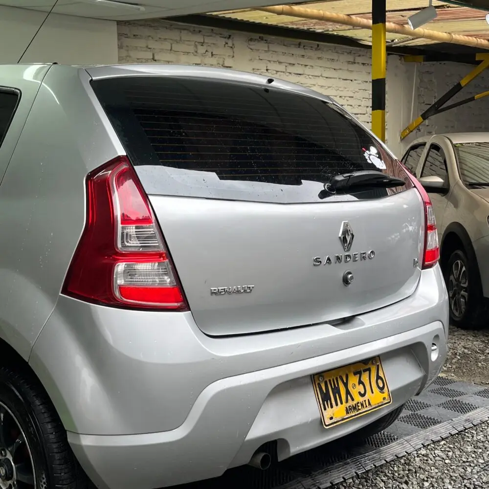 RENAULT SANDERO EXPRESSION MT 1.6CC 2014**: imagen 10