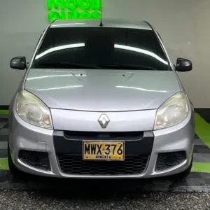 RENAULT SANDERO EXPRESSION MT 1.6CC 2014**: imagen 2