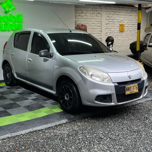 RENAULT SANDERO EXPRESSION MT 1.6CC 2014**
