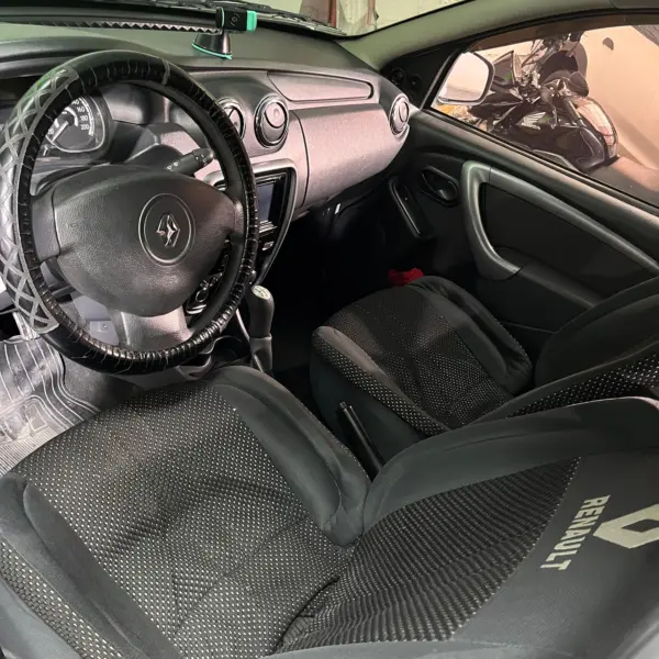 RENAULT SANDERO EXPRESSION MT 1.6CC 2014**