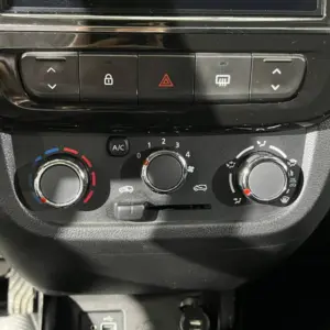 RENAULT KWID INTENS MT 1.0CC 2025: imagen 10