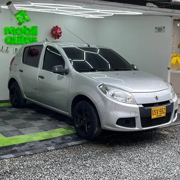 RENAULT SANDERO AUTHENTIQUE MT 1.6CC 2016**