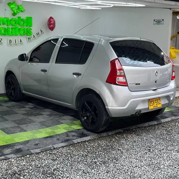RENAULT SANDERO AUTHENTIQUE MT 1.6CC 2016**