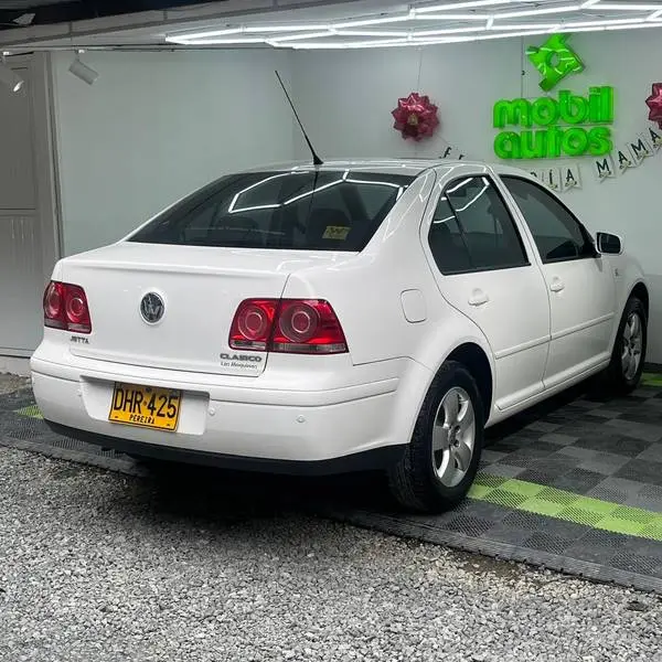 VOLKSWAGEN JETTA TRENDLINE MT 2.0CC 2012**