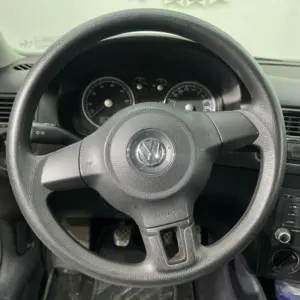 VOLKSWAGEN JETTA TRENDLINE MT 2.0CC 2012**: imagen 12