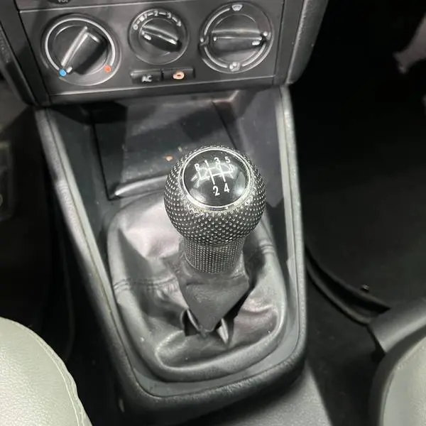 VOLKSWAGEN JETTA TRENDLINE MT 2.0CC 2012**