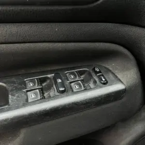 VOLKSWAGEN JETTA TRENDLINE MT 2.0CC 2012**: imagen 11