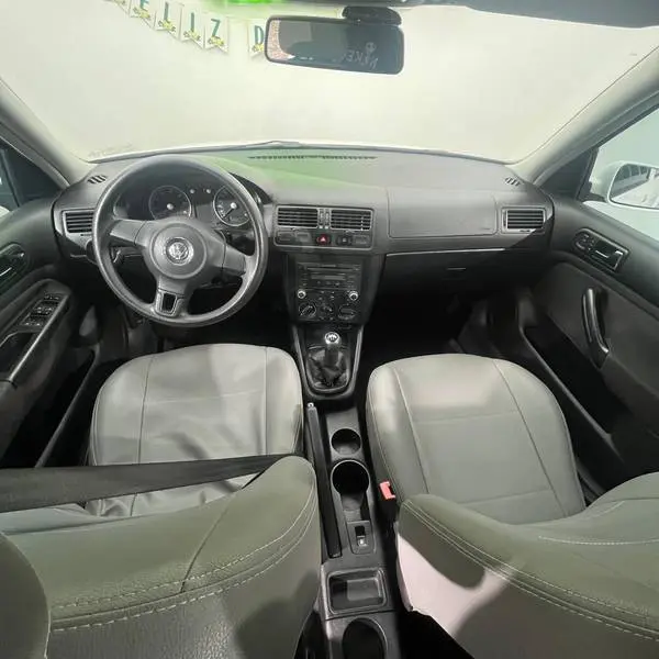 VOLKSWAGEN JETTA TRENDLINE MT 2.0CC 2012**