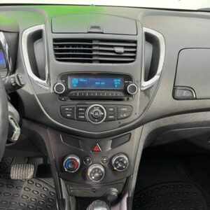 CHEVROLET TRACKER LS TP 1.8CC 2015**: imagen 13