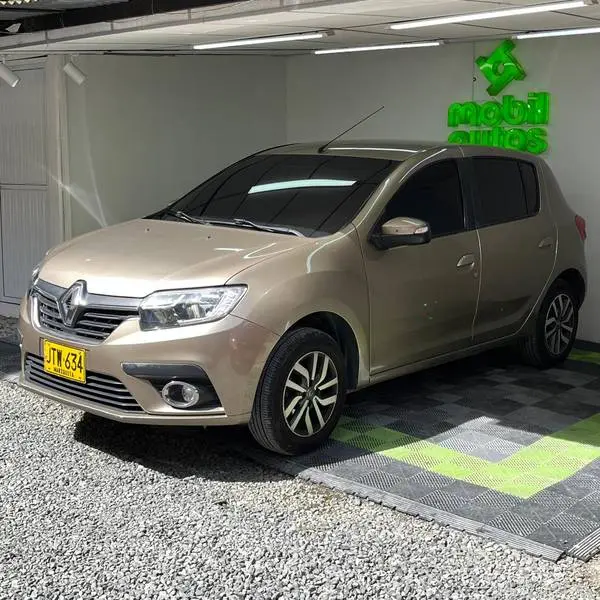 RENAULT SANDERO ZEN MT 1.6CC 2021**