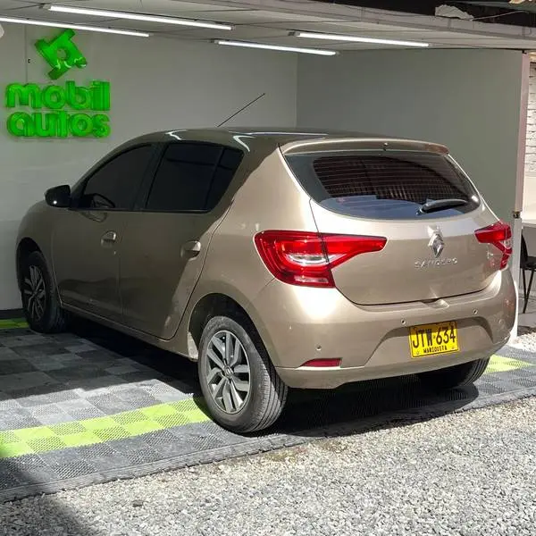 RENAULT SANDERO ZEN MT 1.6CC 2021**