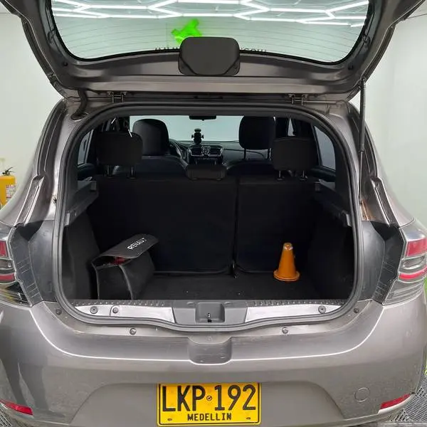 RENAULT SANDERO LIFE + MT 1.6CC 2023