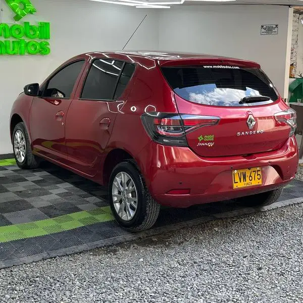 RENAULT SANDERO LIFE + MT 1.6CC 2023